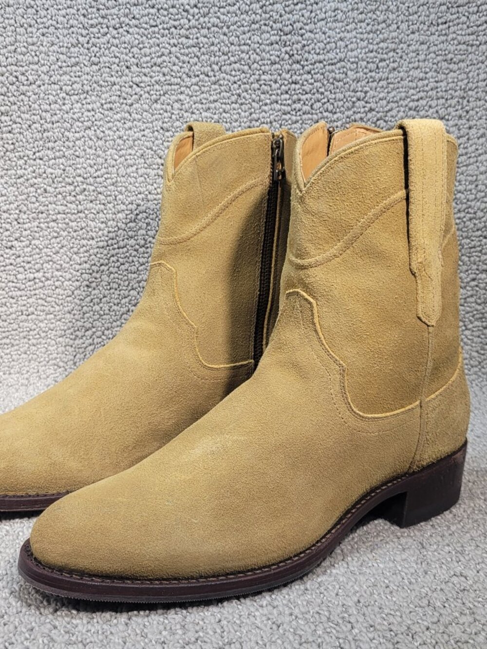 Tecovas The Dean Men's Left Size 9.5 D Right Size 10 D Honey Suede Zip Boots